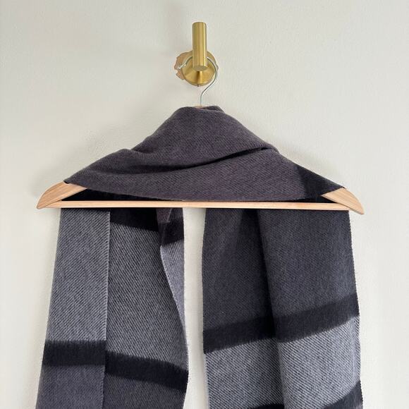 Nordstrom Cashmere Colorblock Fringe Hem Scarf Black/Gray OS - Picture 6 of 6